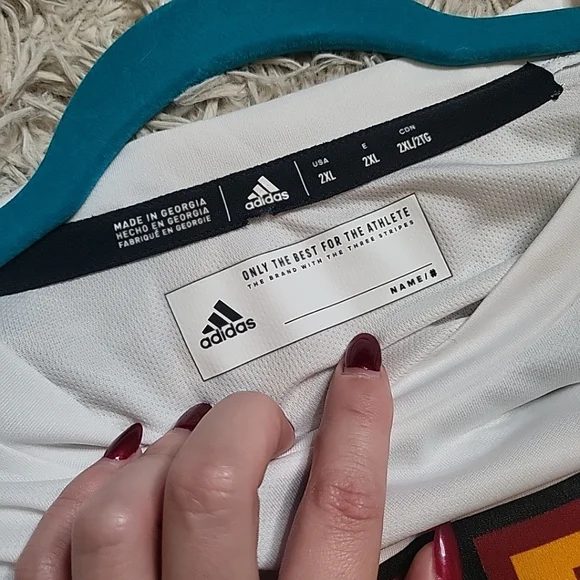 *SOLD* Adidas UC Basketball Performance Tee Top Tshirt Short Sleeve Size 2XL - Picture 4 of 9